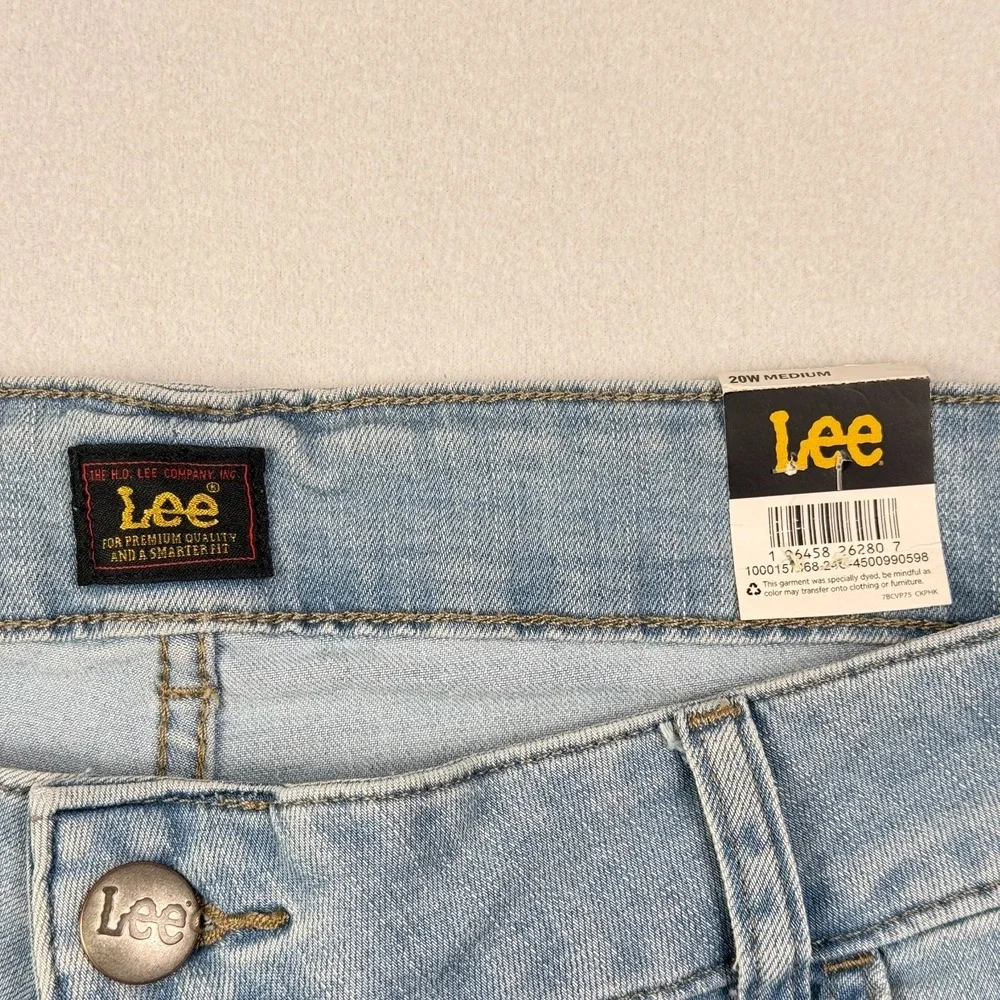 NWT Lee Womens Capri Jeans Size 20W Medium (40x22) Regular Fit Mid Rise Cropped - Picture 5 of 13
